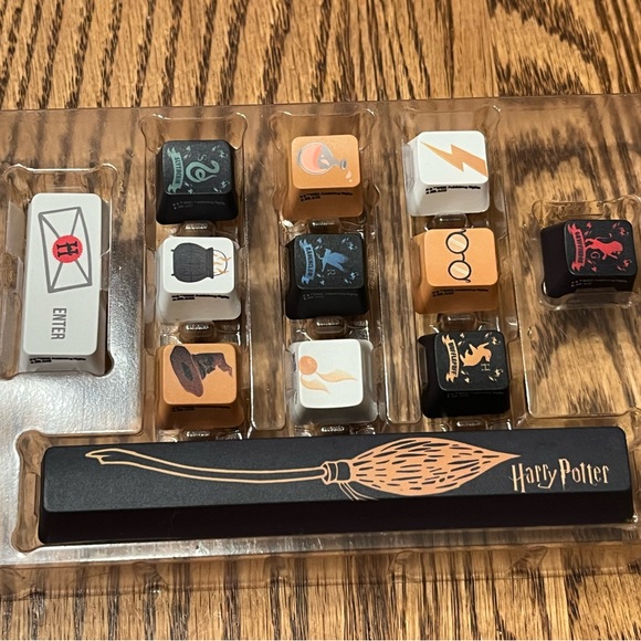Harry Potter Key Cap Set - Picture 5 of 5
